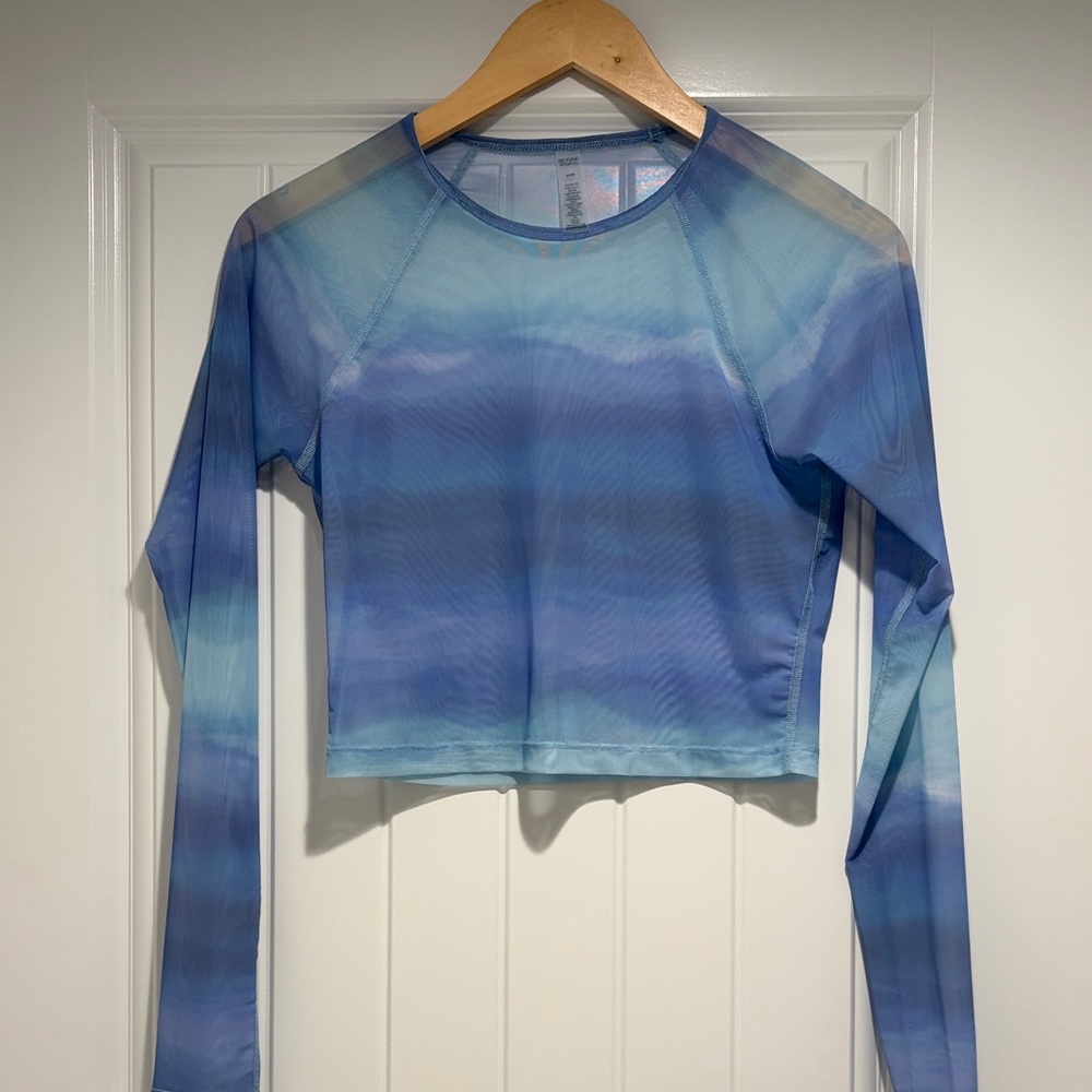Beyond Yoga Blue Gradient Long Sleeve Swim Coverup